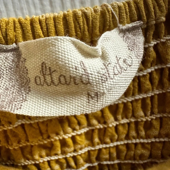 🆕 Altar’d State Embroidered Top, medium - Picture 6 of 7